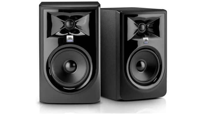 JBL Professional 305P MkII 5-Inch 2-Way Powered Active Monitor Speaker for Near Field Music Production